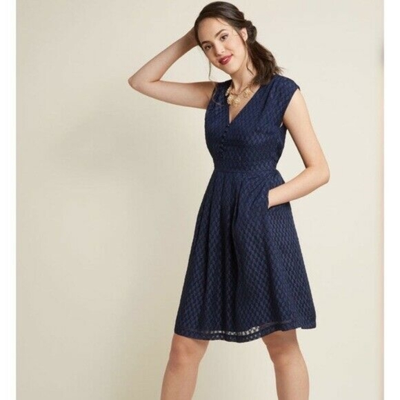 Modcloth Dresses & Skirts - Modcloth Retro Fit and Flare A-line Geometric